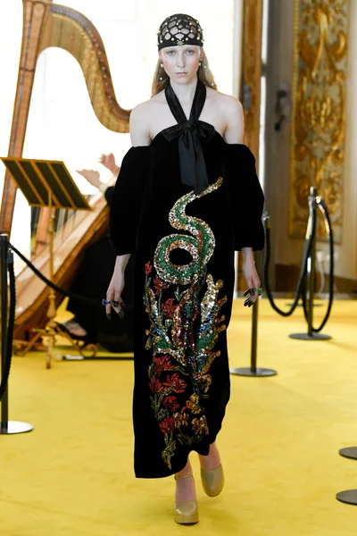 Look 5